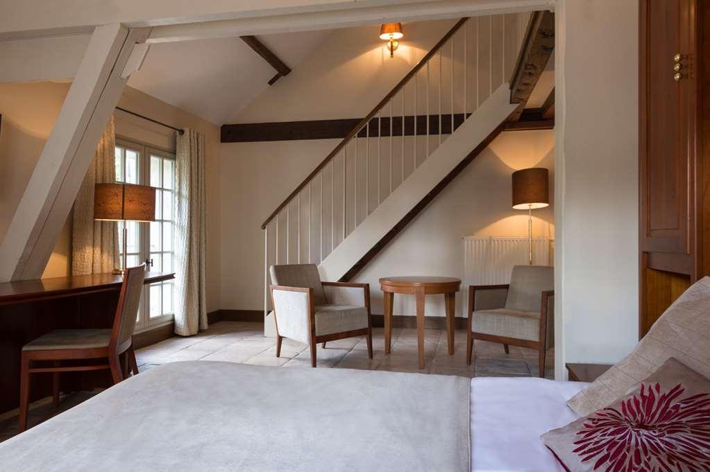 ホテル Ogaux Vieux Remparts プロヴァン 部屋 写真